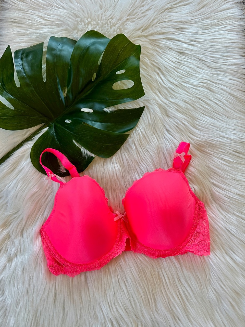 Victoria's Secret Dream Angels Pink Bra